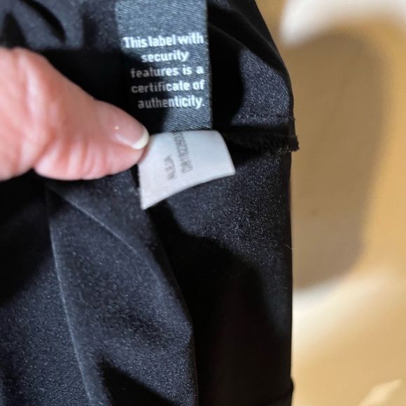 Diane von Furstenberg Dress Black Square /Scoop Neckline Short Sleeve Fitted - Picture 7 of 11